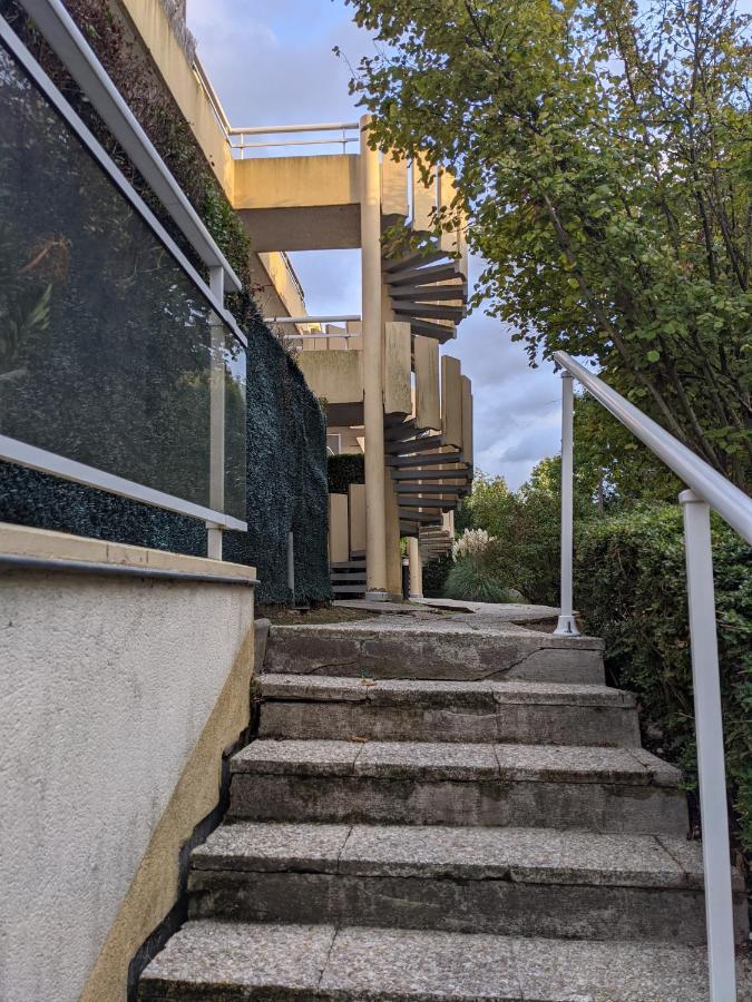 L Escale Entre Disney Et Paris Villiers-sur-Marne Luaran gambar
